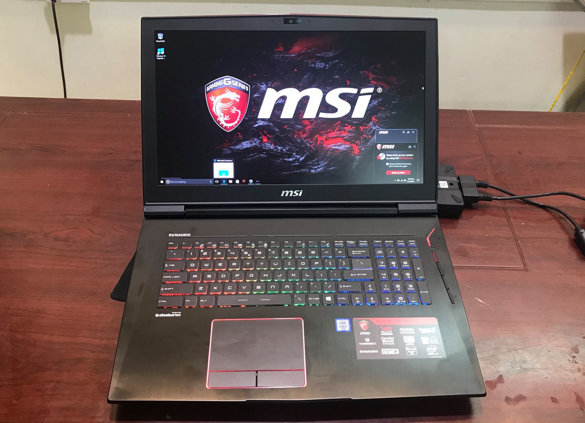 Laptop MSI Gming GT73VR TITAN GTX1070 SLI -1.jpg